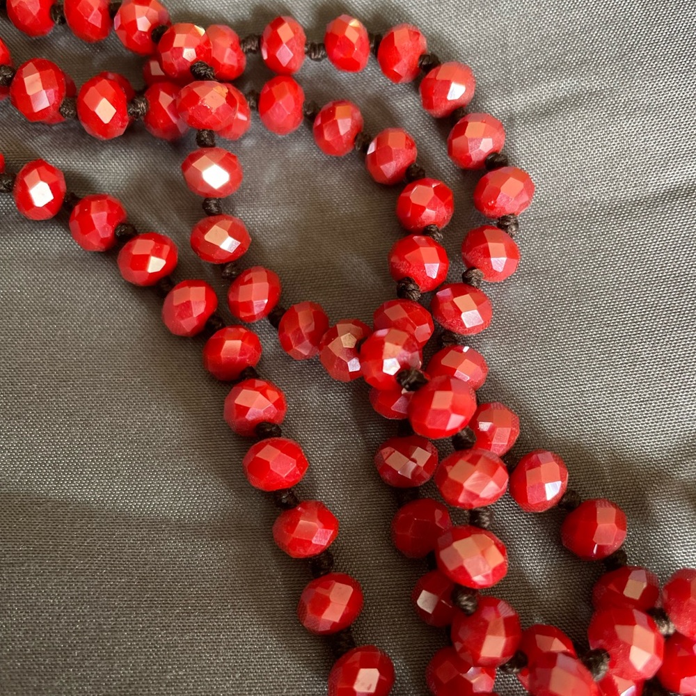 Beaded necklace